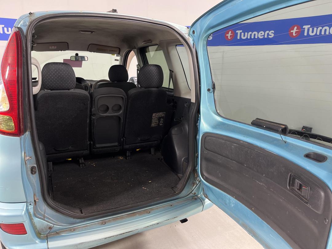 Photo '12' of Toyota Funcargo