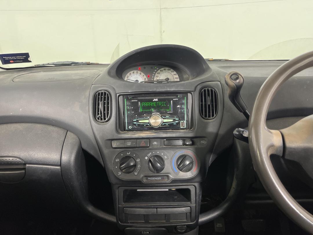 Photo '16' of Toyota Funcargo