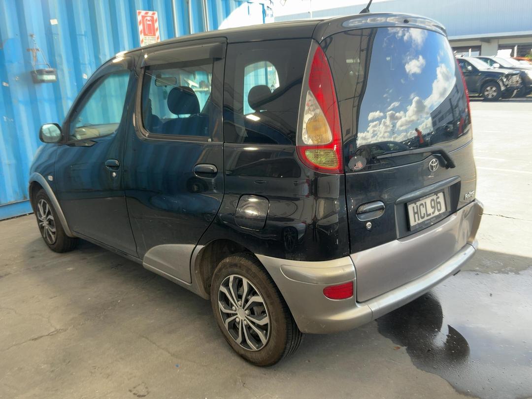 Photo '4' of Toyota Funcargo