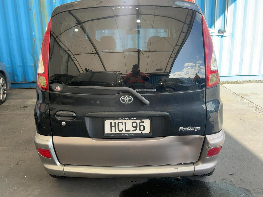 Photo '5' of Toyota Funcargo