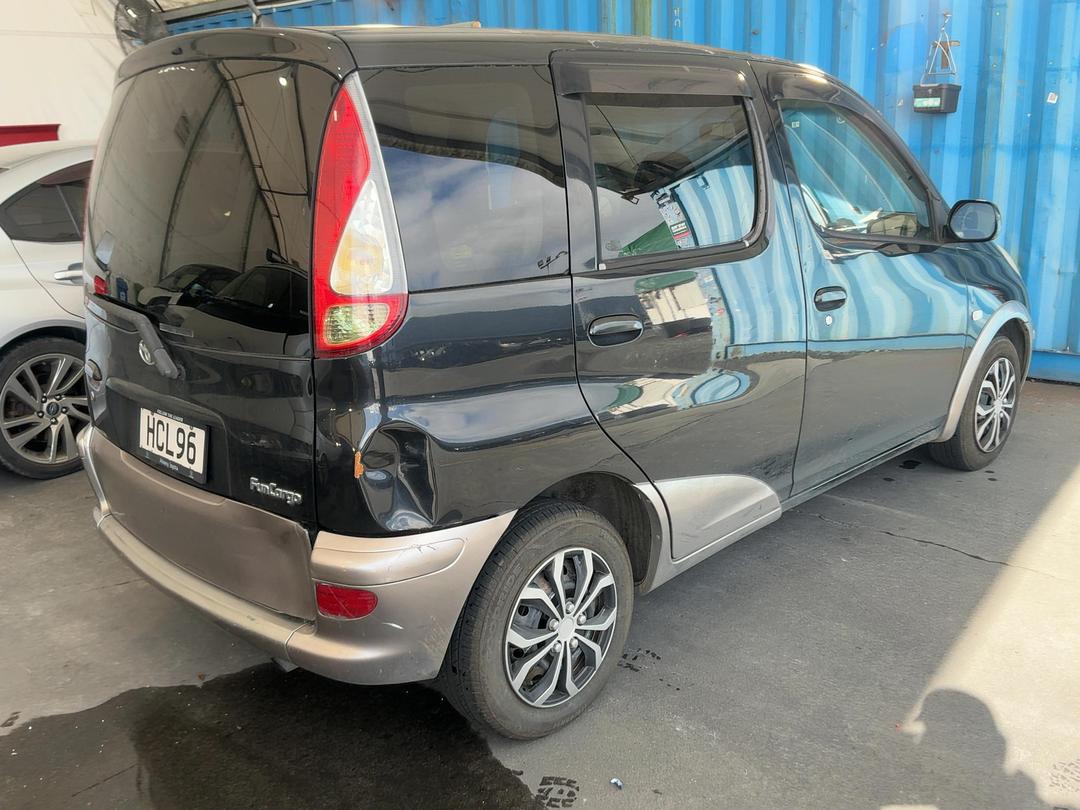 Photo '6' of Toyota Funcargo