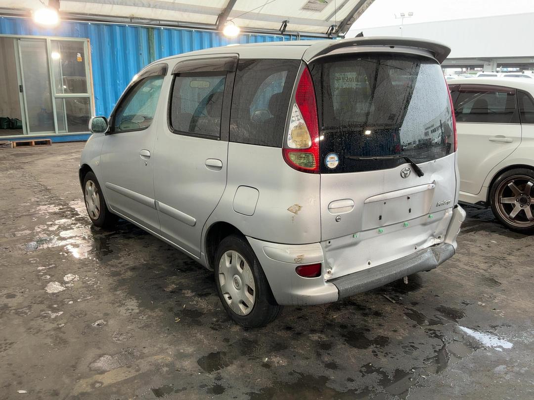 Photo '9' of Toyota Funcargo Photo '9' of Toyota Funcargo