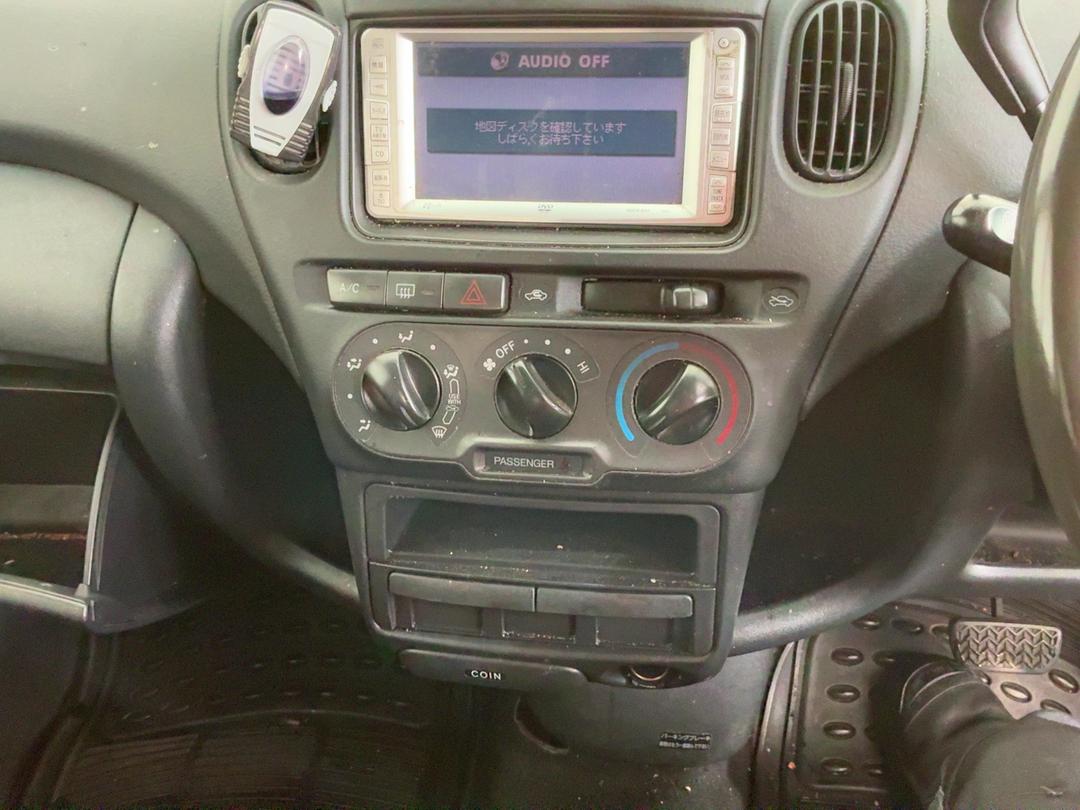 Photo '20' of Toyota Funcargo Photo '20' of Toyota Funcargo