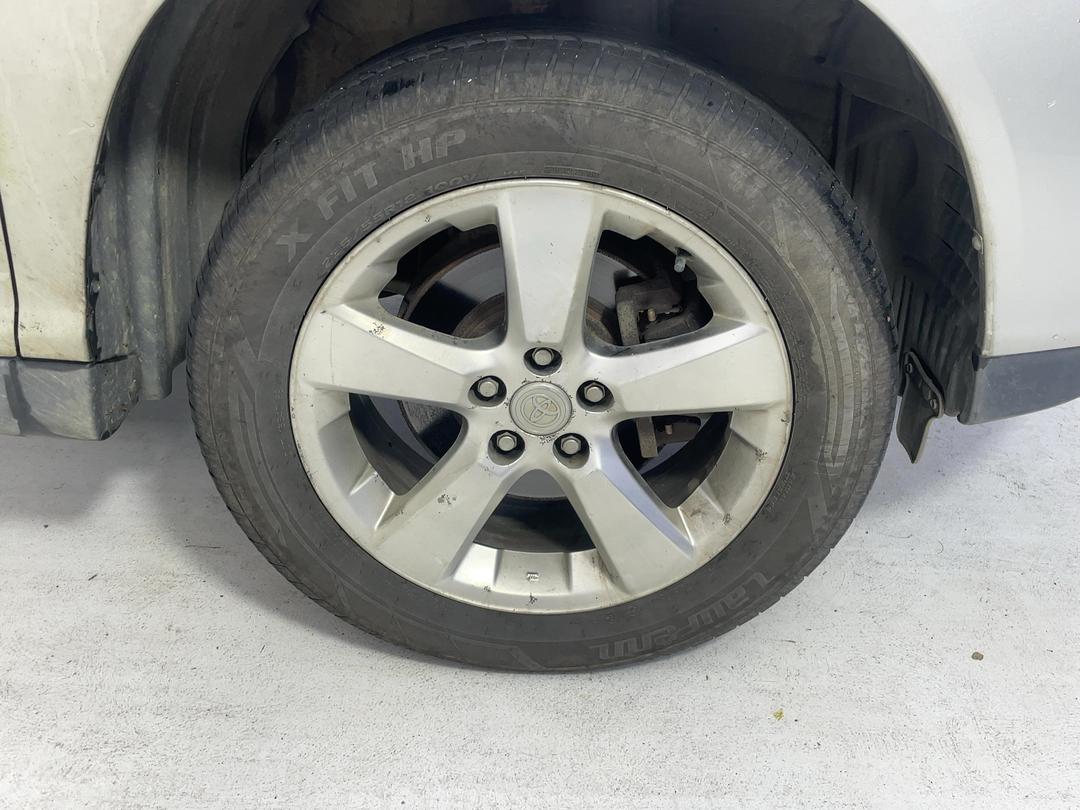 Photo '2' of Toyota Harrier Photo '2' of Toyota Harrier