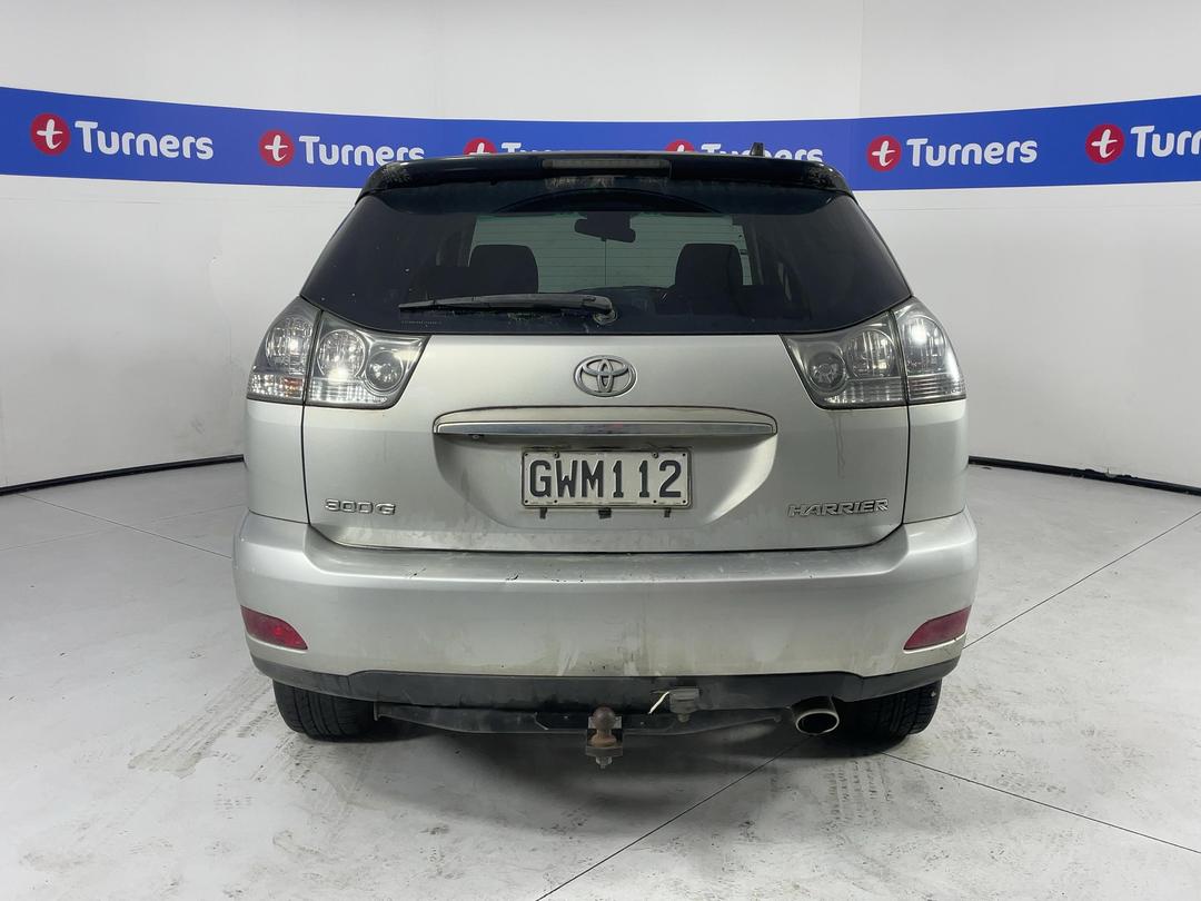 Photo '9' of Toyota Harrier Photo '9' of Toyota Harrier