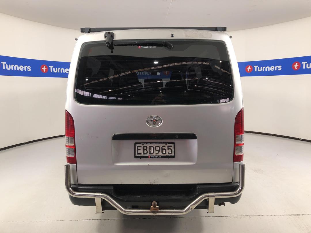 Photo '6' of Toyota Hiace