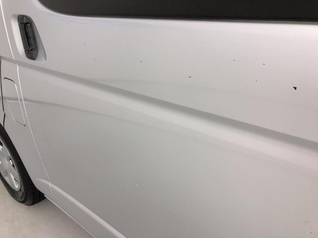 Photo '22' of Toyota Hiace