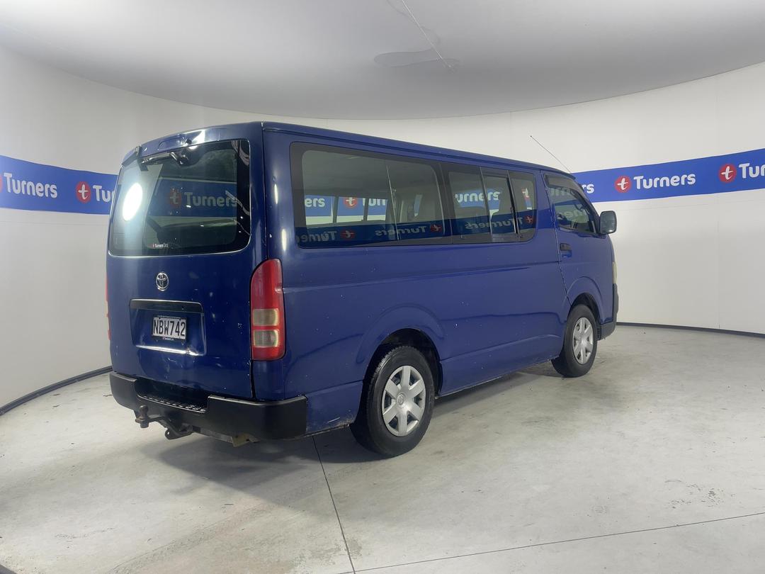 Photo '7' of Toyota Hiace