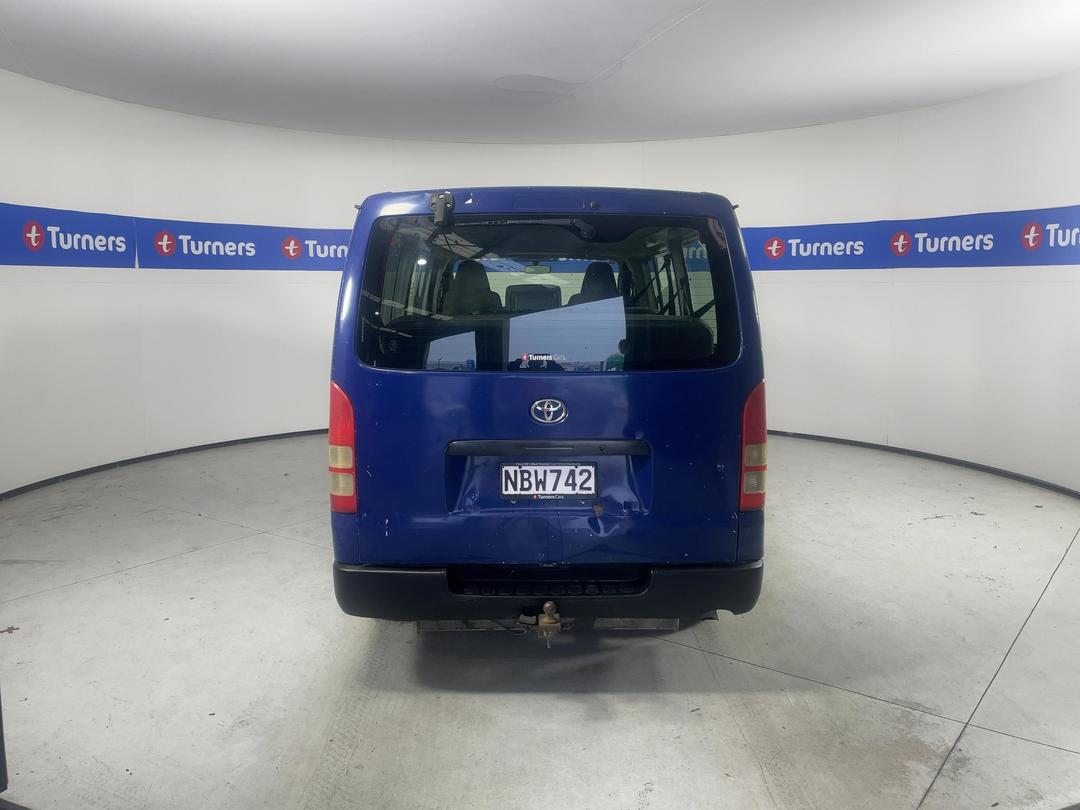 Photo '6' of Toyota Hiace