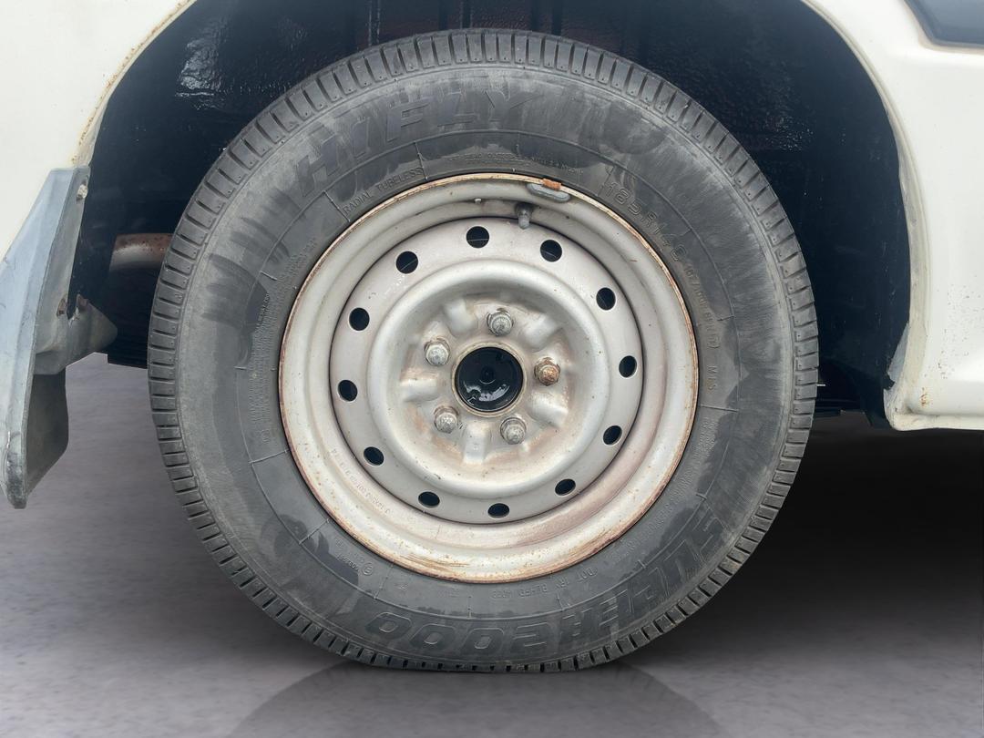 Photo '12' of Toyota Hiace