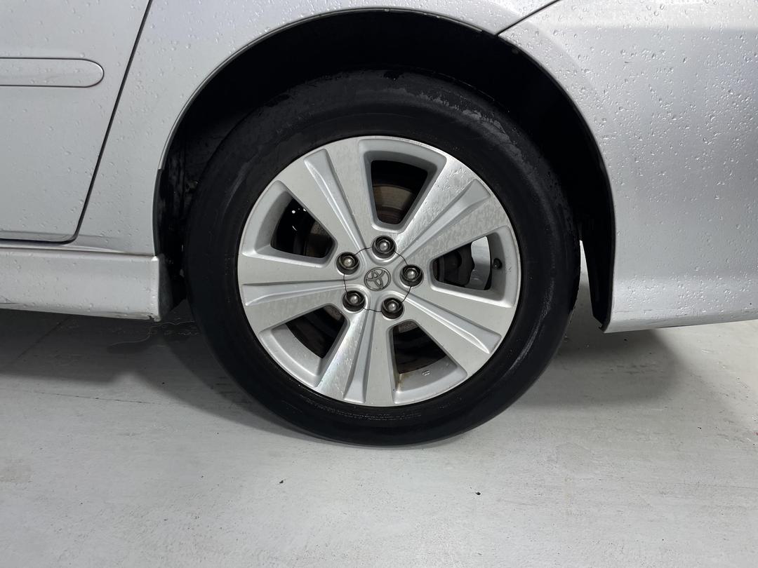 Photo '9' of Toyota Ipsum 2.4L