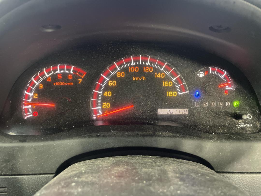 Photo '19' of Toyota Ipsum 2.4L