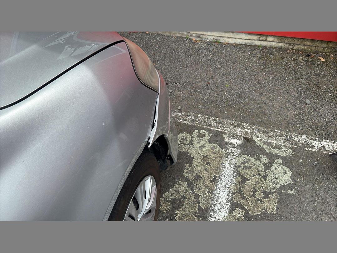 Photo '8' of Toyota Ipsum