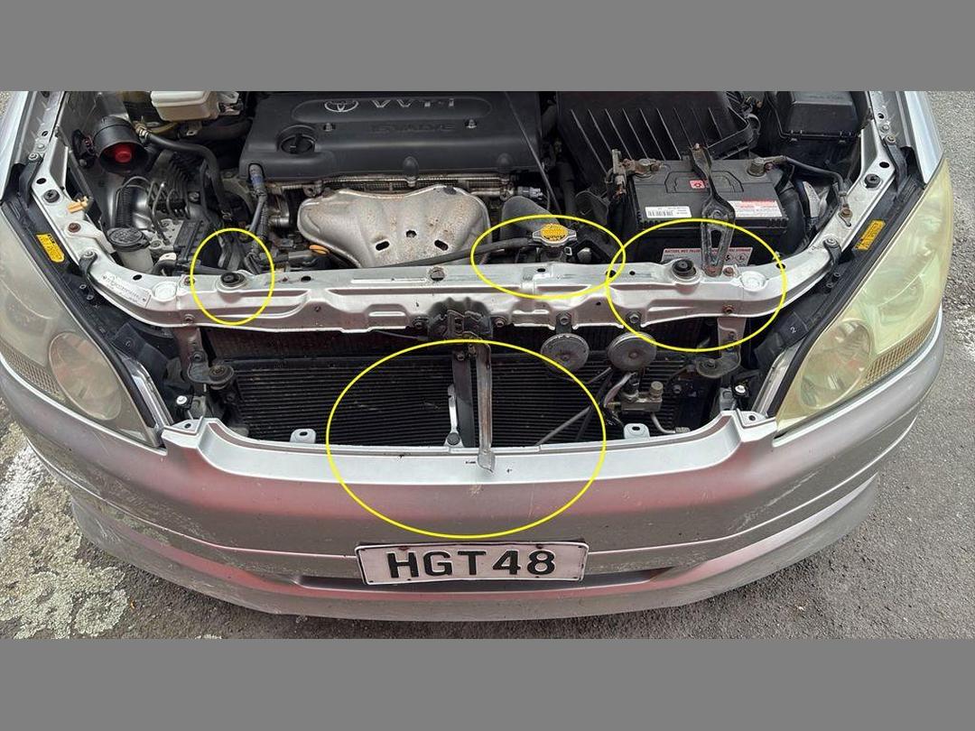 Photo '12' of Toyota Ipsum