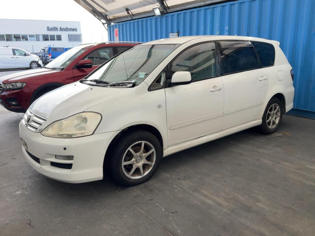 Photo '7' of Toyota Ipsum 240 I