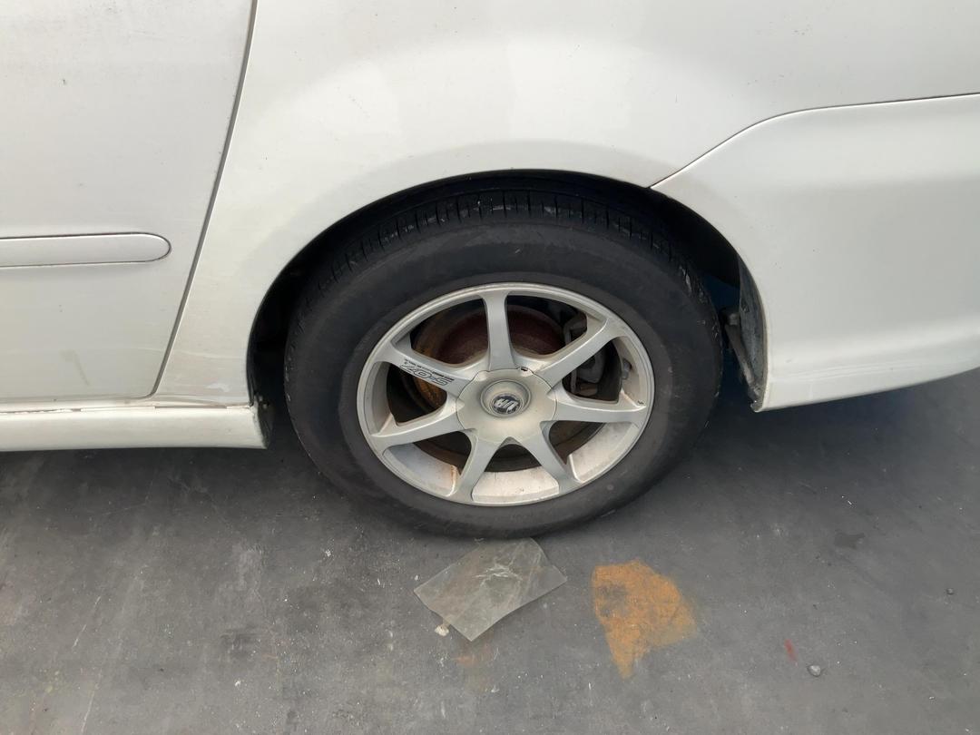 Photo '12' of Toyota Ipsum 240 I