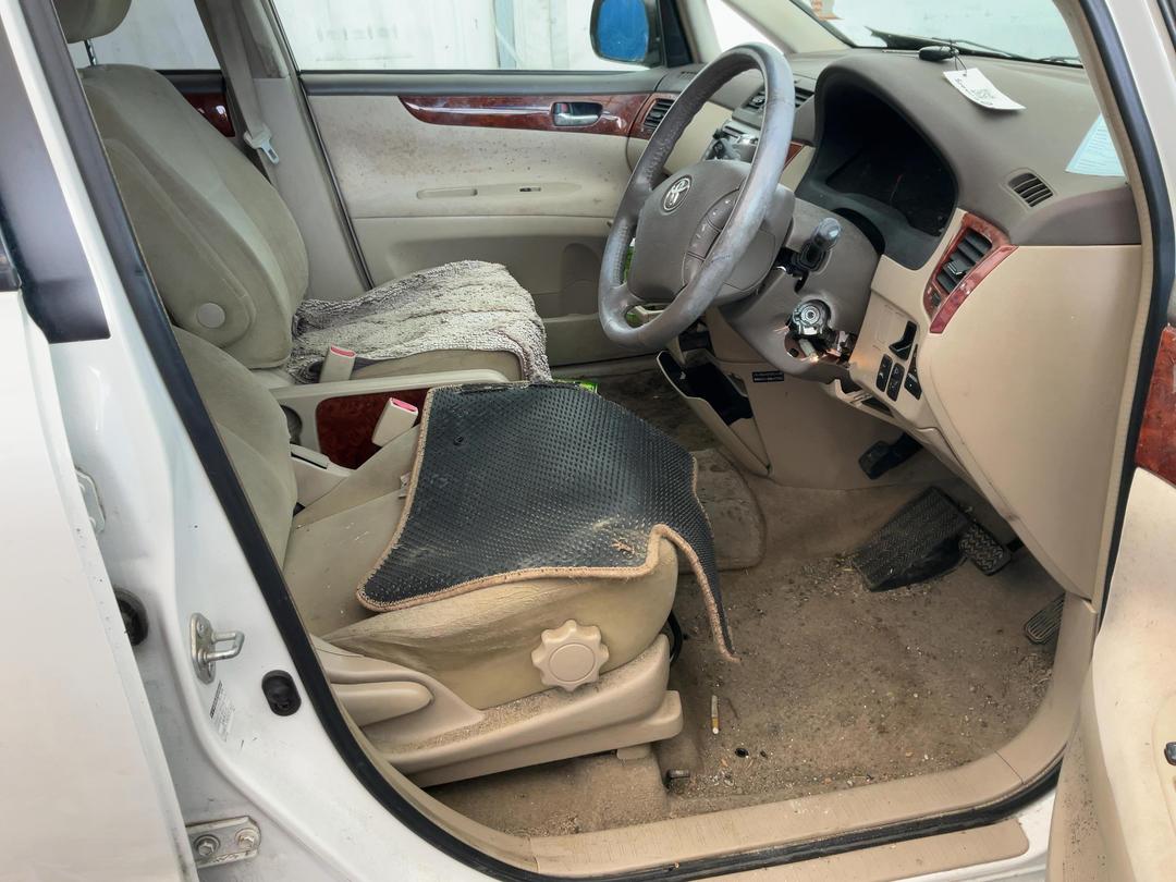 Photo '18' of Toyota Ipsum 240 I