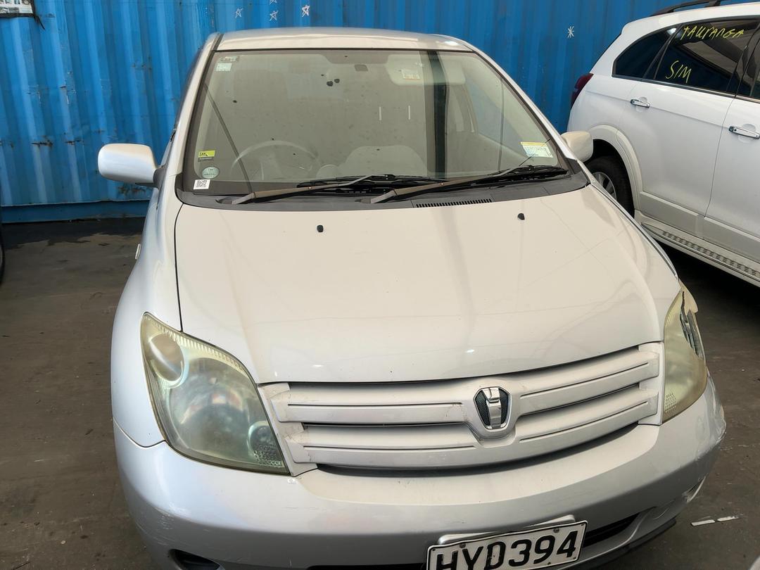 Photo '2' of Toyota IST