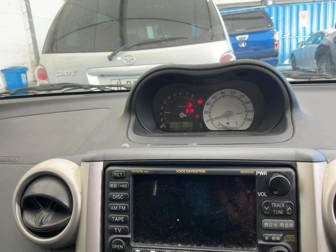 Photo '9' of Toyota IST