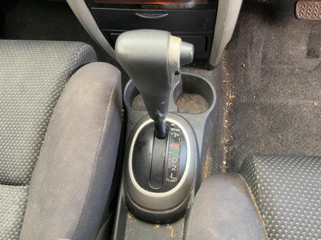 Photo '11' of Toyota IST