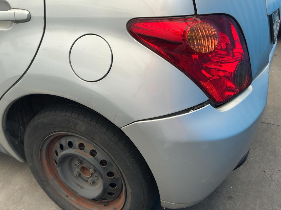 Photo '28' of Toyota IST