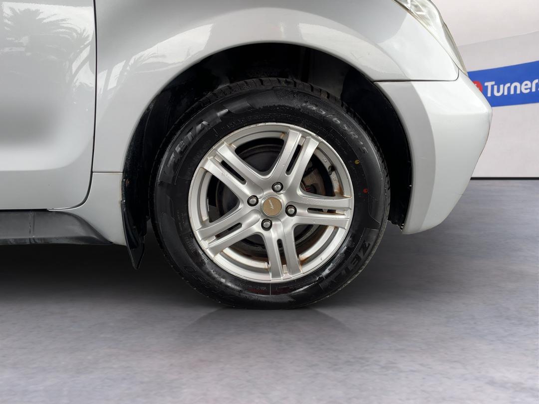 Photo '9' of Toyota IST