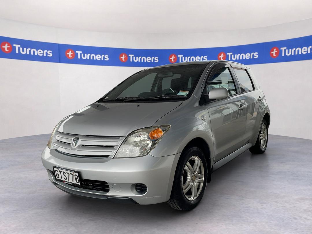 Photo '4' of Toyota IST