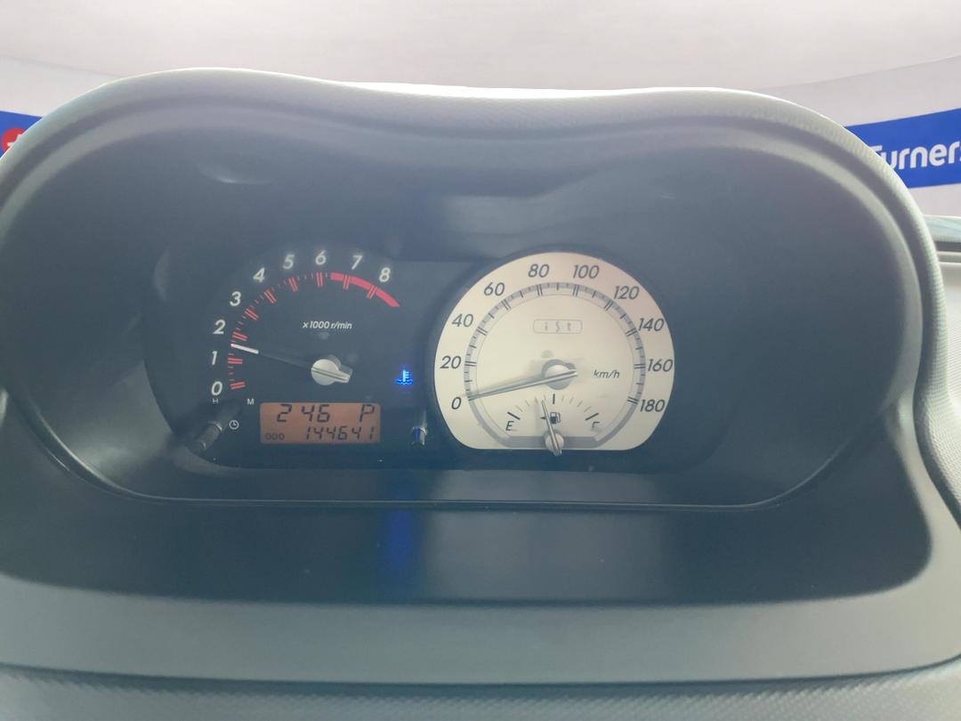 Photo '21' of Toyota IST