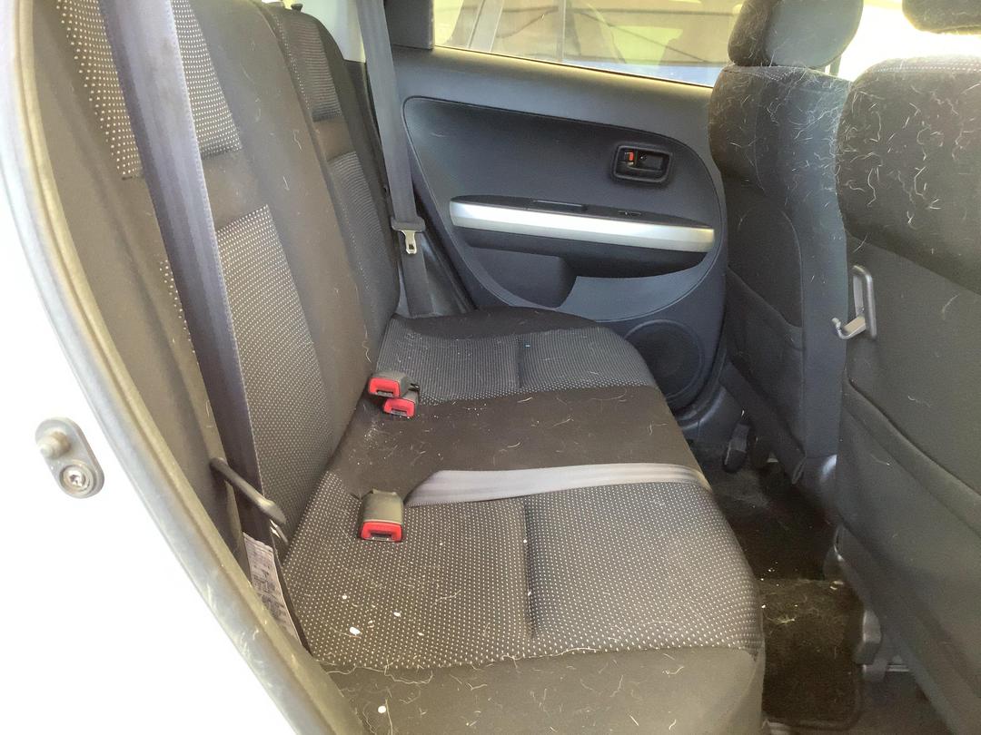 Photo '9' of Toyota IST