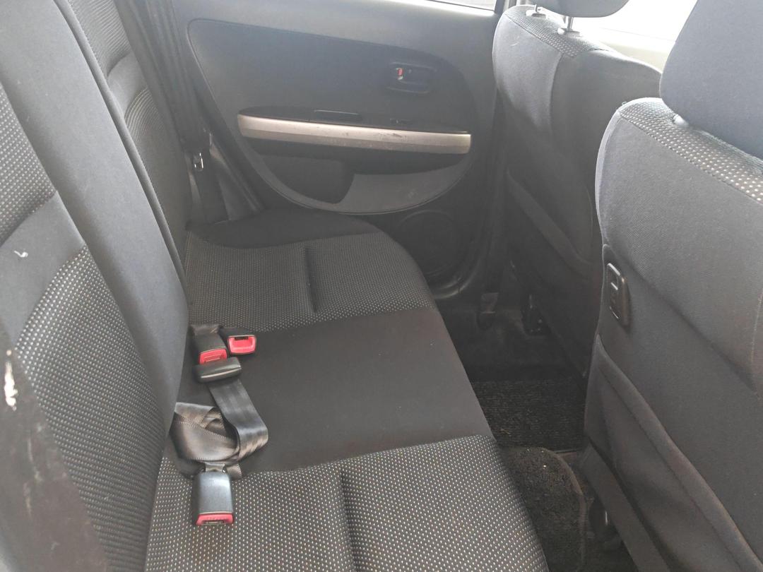 Photo '9' of Toyota IST Photo '9' of Toyota IST