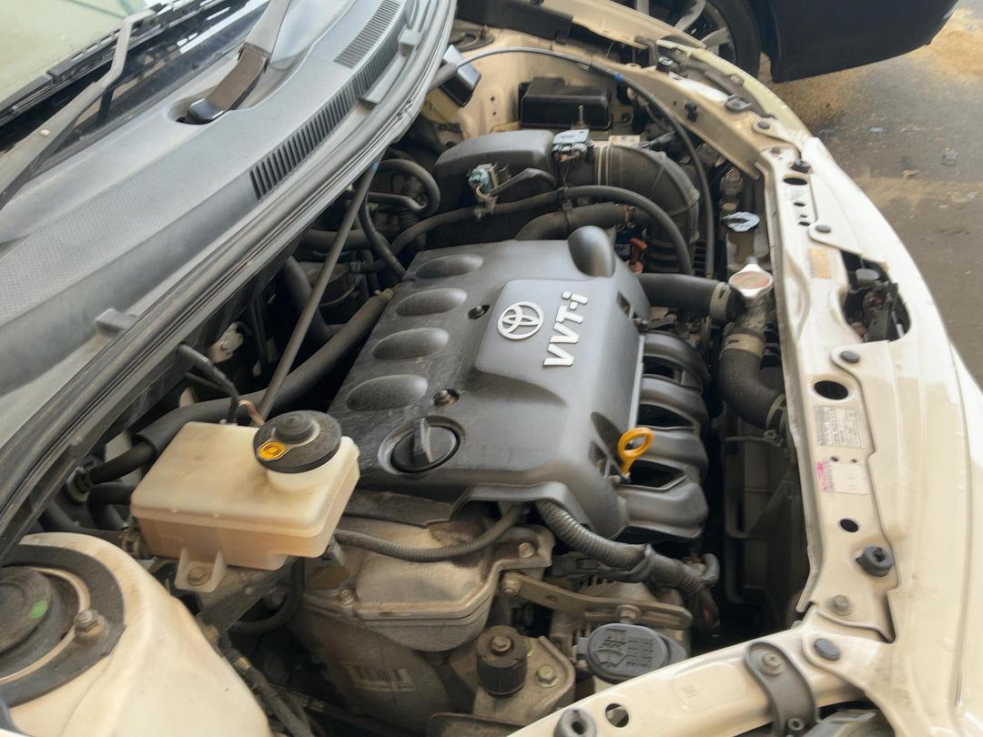 Photo '16' of Toyota IST Photo '16' of Toyota IST