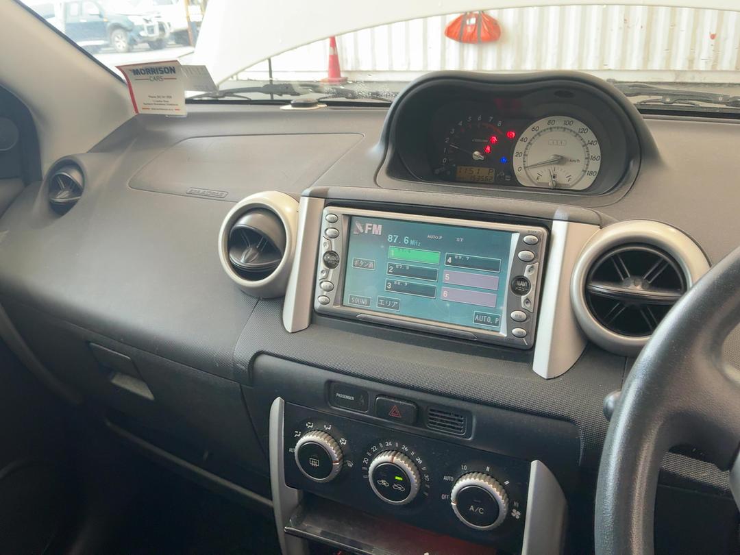 Photo '19' of Toyota IST Photo '19' of Toyota IST