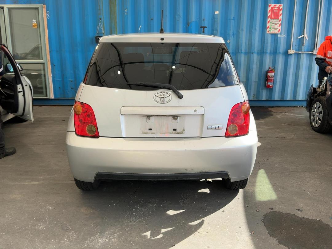 Photo '6' of Toyota IST Photo '6' of Toyota IST