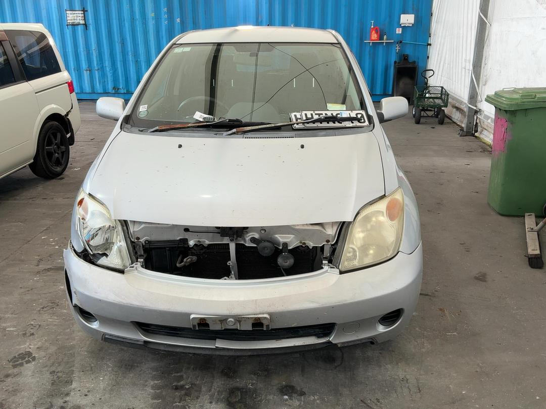 Photo '3' of Toyota IST