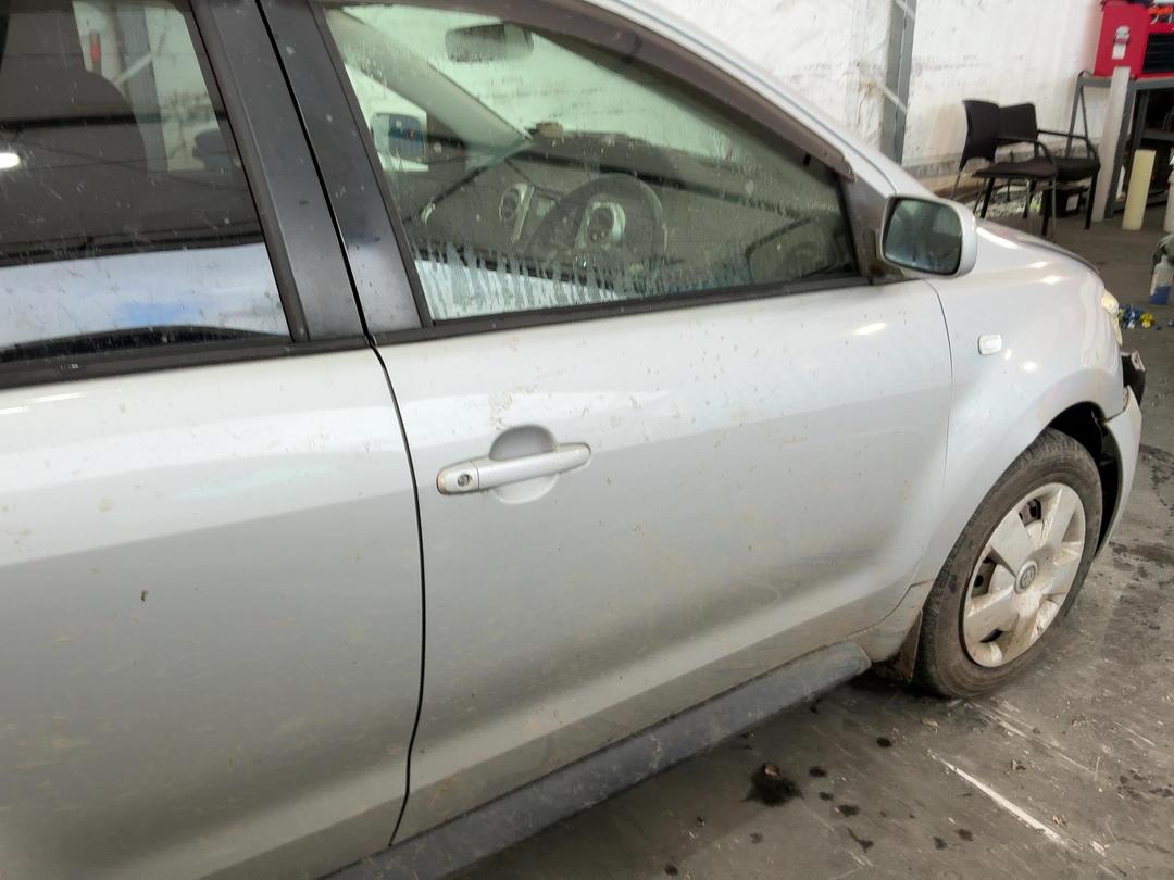 Photo '14' of Toyota IST