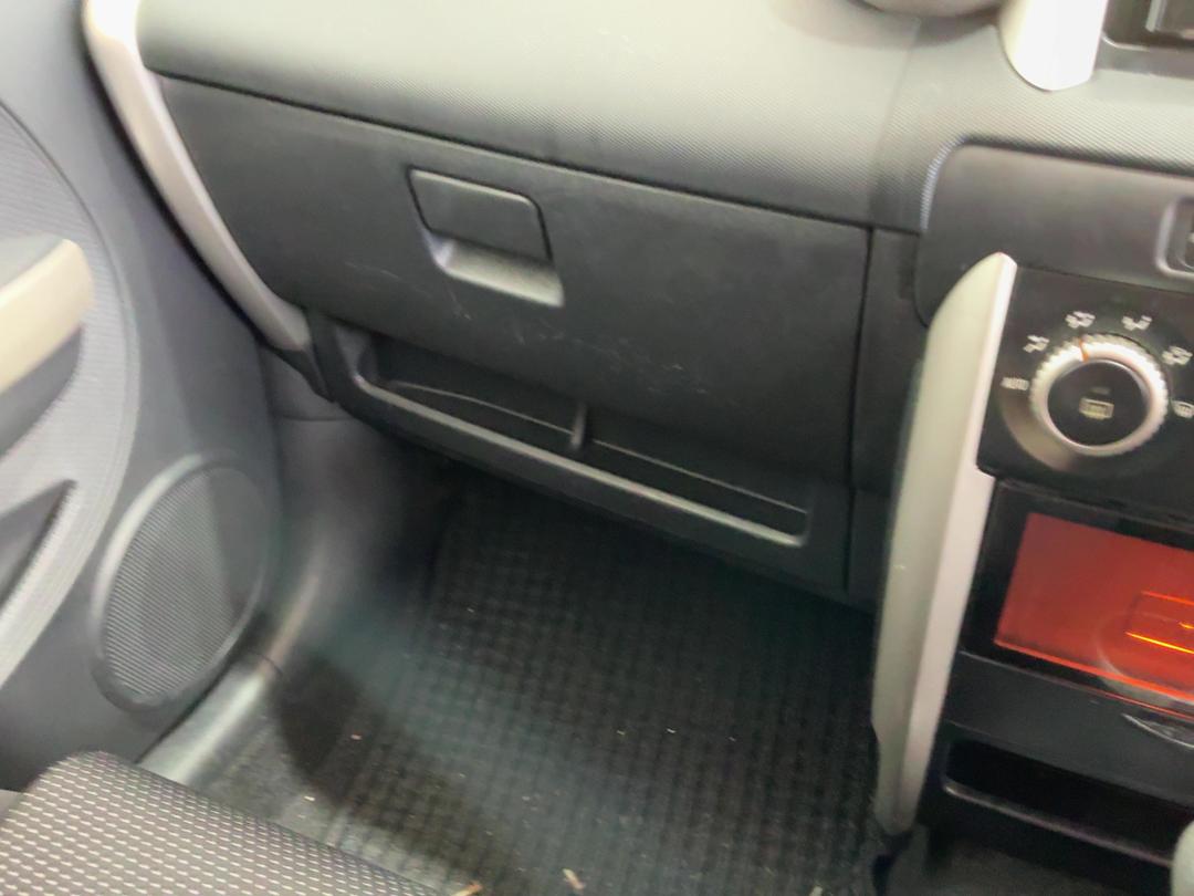 Photo '21' of Toyota IST
