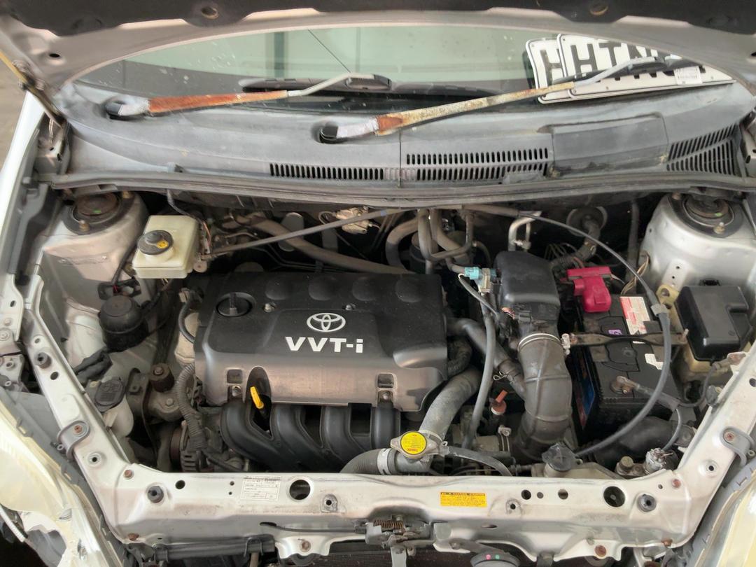 Photo '24' of Toyota IST
