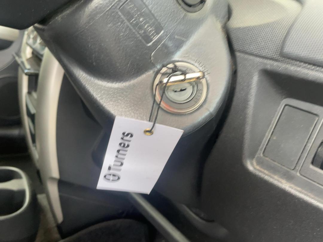Photo '20' of Toyota IST Photo '20' of Toyota IST