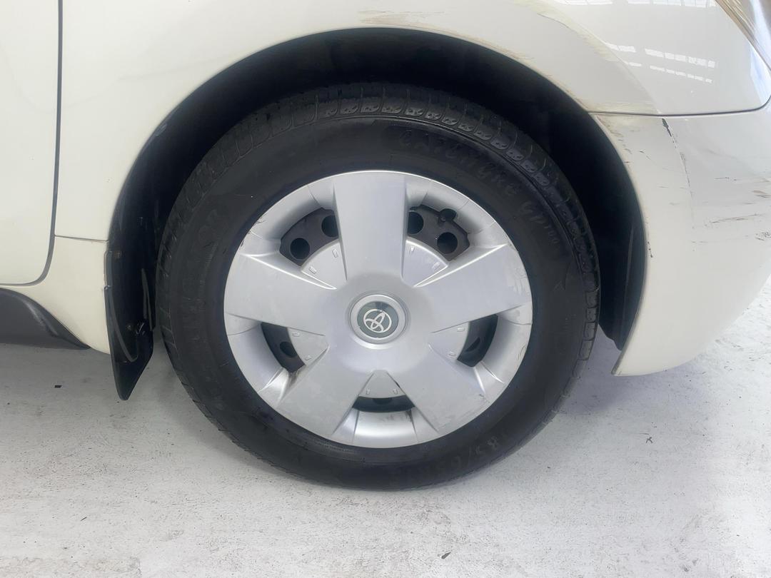 Photo '9' of Toyota IST