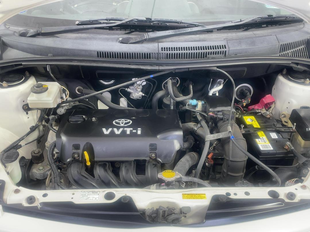 Photo '13' of Toyota IST
