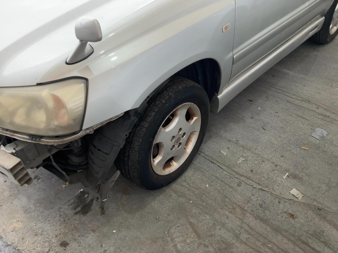 Photo '6' of Toyota Kluger