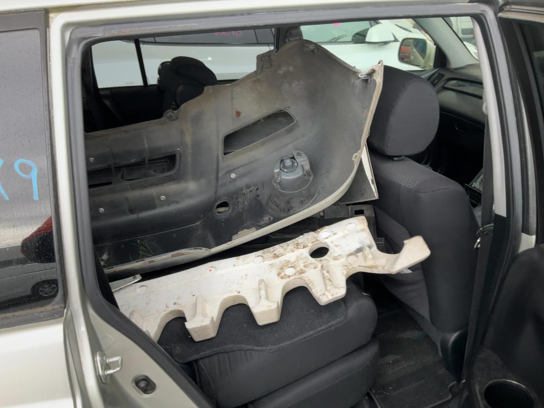 Photo '19' of Toyota Kluger