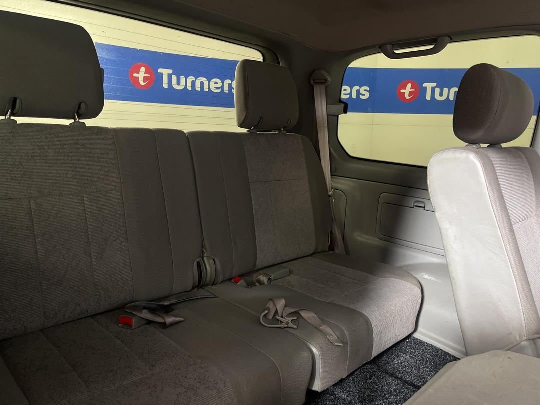 Photo '24' of Toyota Landcruiser