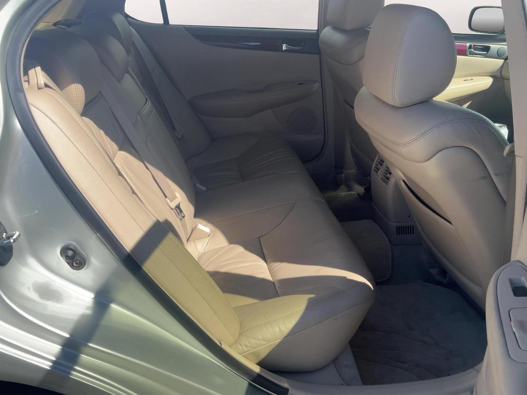 Photo '18' of Toyota Lexus ES 300 Photo '18' of Toyota Lexus ES 300