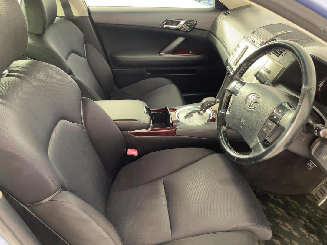 Photo '16' of Toyota Mark X