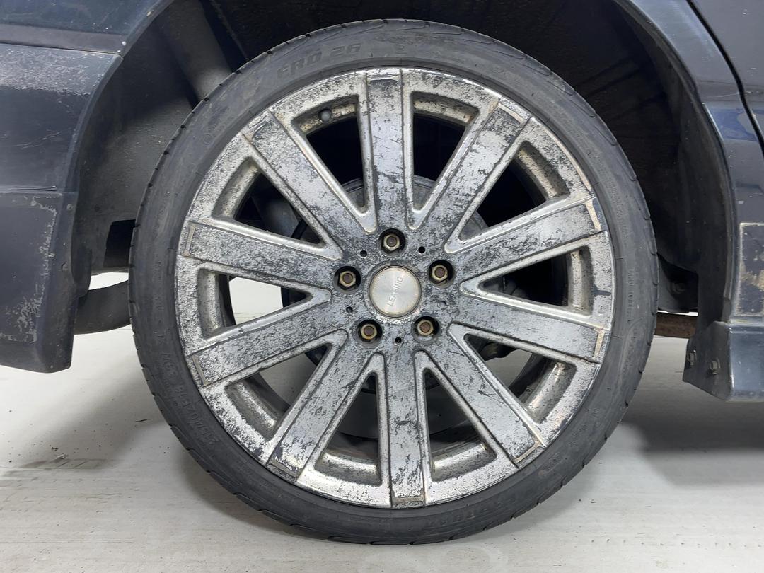 Photo '10' of Toyota Noah Photo '10' of Toyota Noah