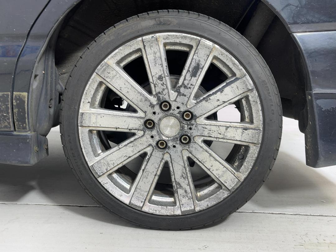 Photo '9' of Toyota Noah Photo '9' of Toyota Noah