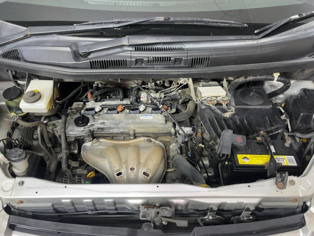 Photo '13' of Toyota Noah