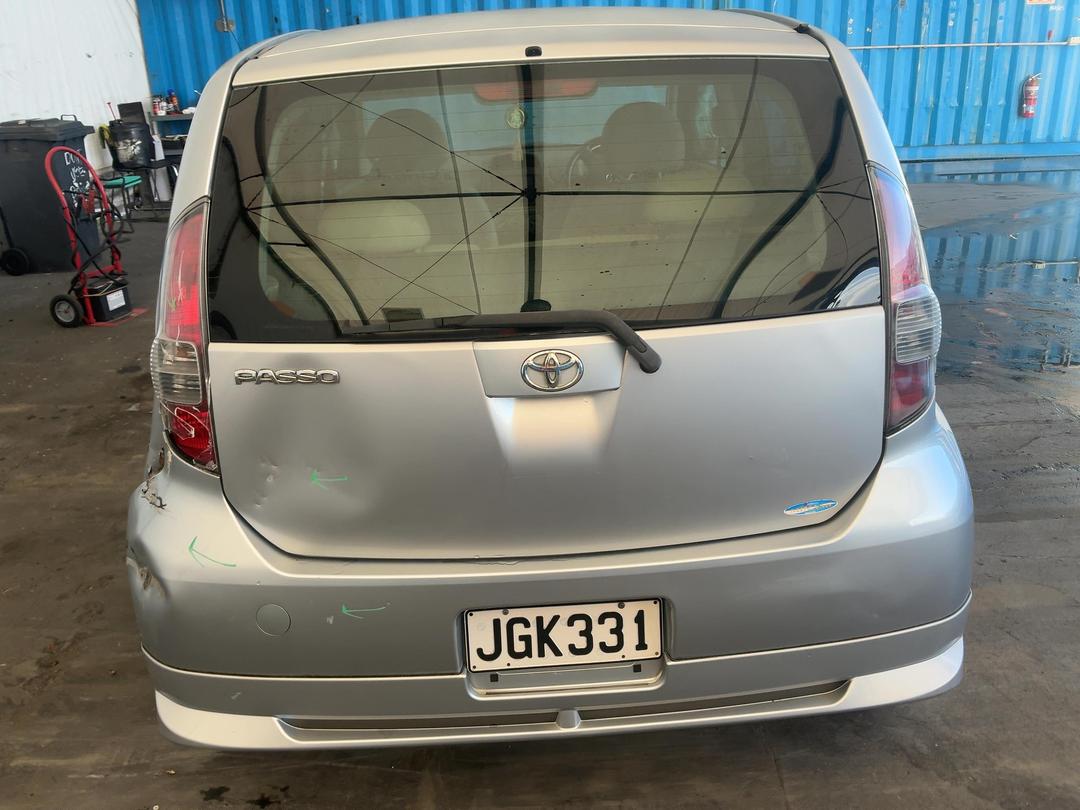 Photo '5' of Toyota Passo