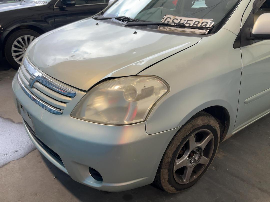 Photo '3' of Toyota Raum Photo '3' of Toyota Raum